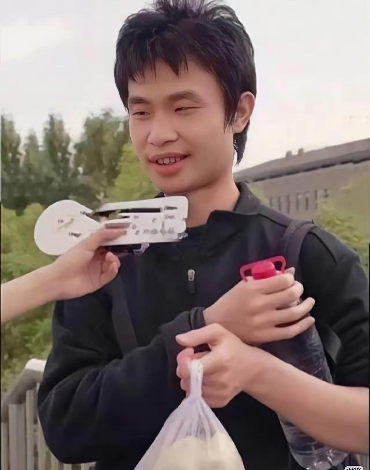 韦东奕这么牛，为啥还没娶媳妇呢别的先放一边，有谁真能把这三点扛下来？第一点，他实