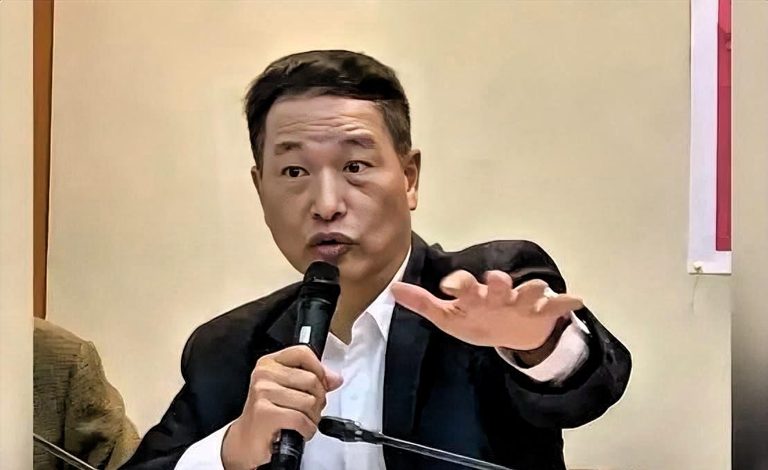 快讯!台退将曝巴铁狂买40架歼-35？真相是什么？

台退役中将张延廷日前称，巴