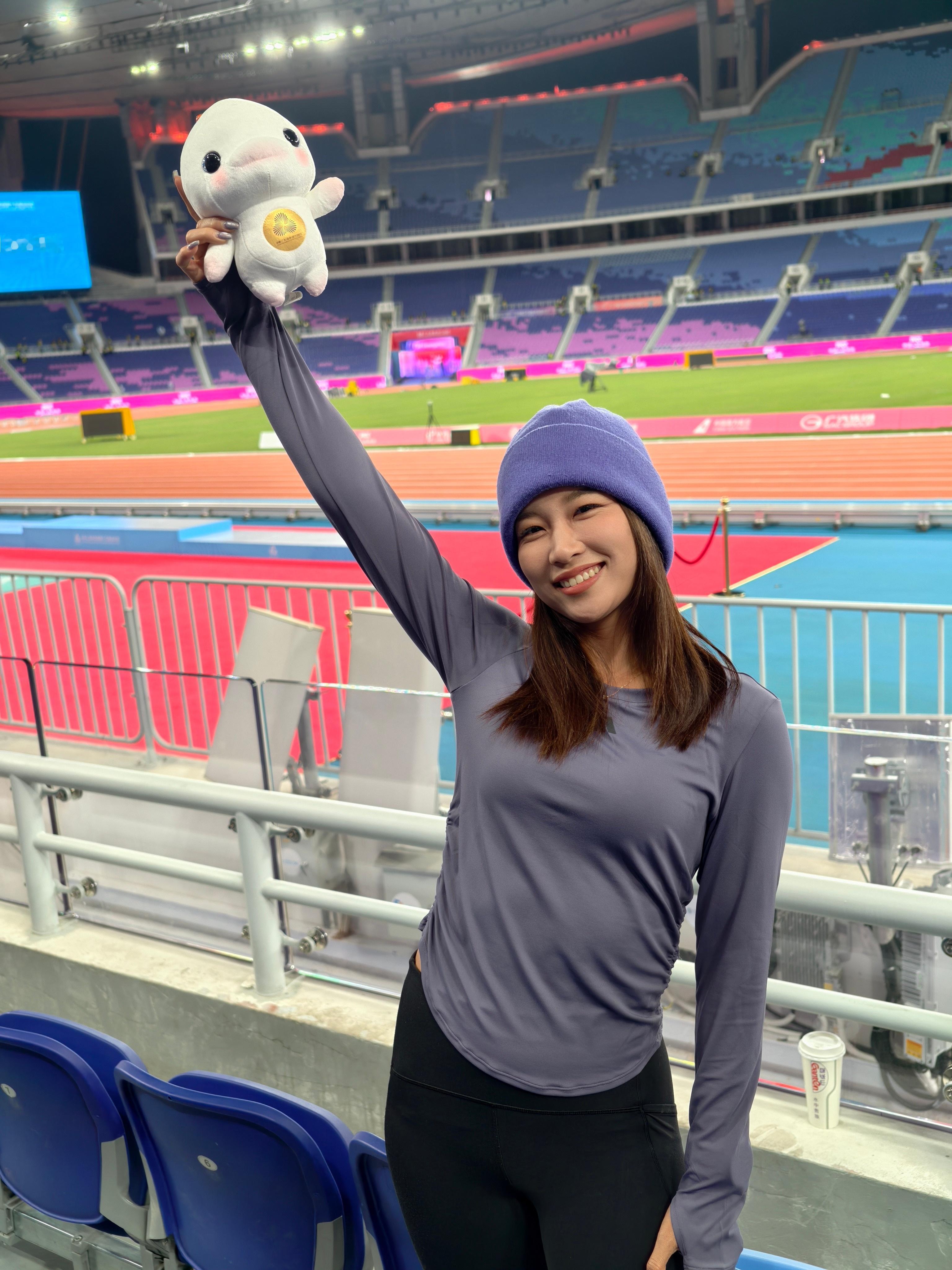 作为一名广州的跑步爱好者当然要来感受全运会的氛围🔥约上了朋友们一起来支持真的心