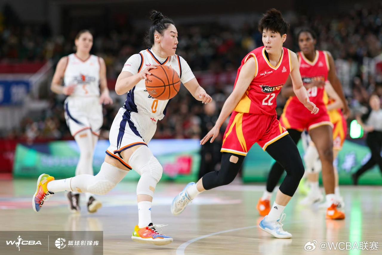 通过数据看山西女篮为何大胜赢新疆女篮！

首先，全场山西女篮出手了71次，命中3