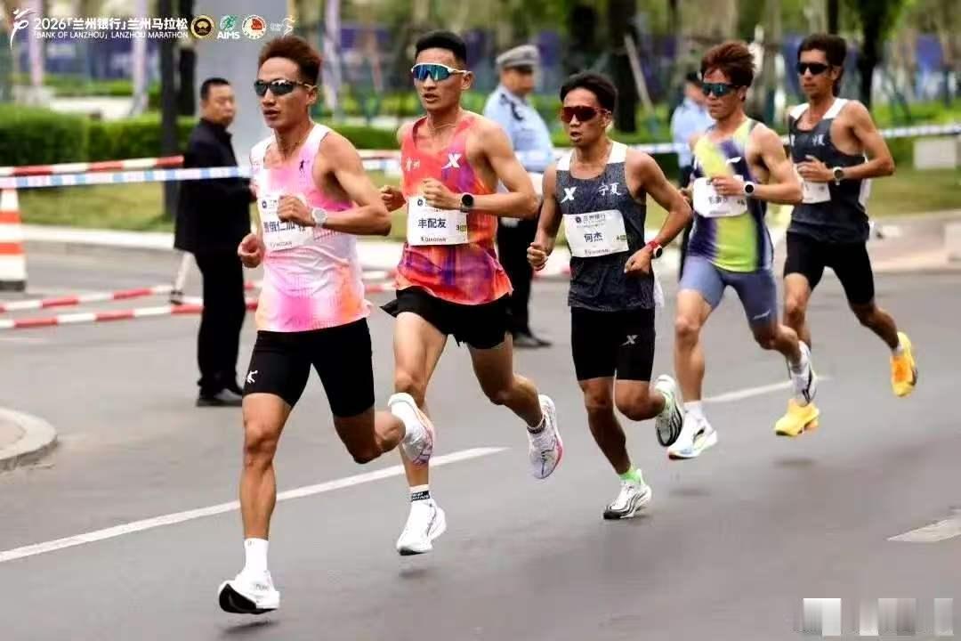 参加马拉松需要交多少钱参加马拉松的费用因赛事级别、参赛项目和地区差异而有所不同，