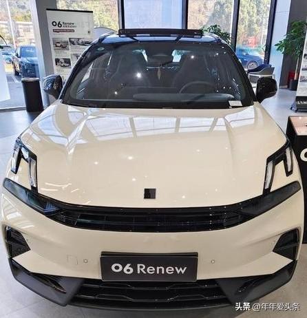 如果你最近正打算换车，我有个小建议：别盲目跟风追所谓的“爆款”。看看身边那些老车