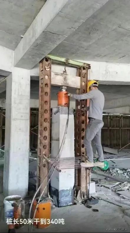 【宁波一高档小区楼体完工仍在补桩，是否合规存疑？】
工程安全和工程建设密切相关，
