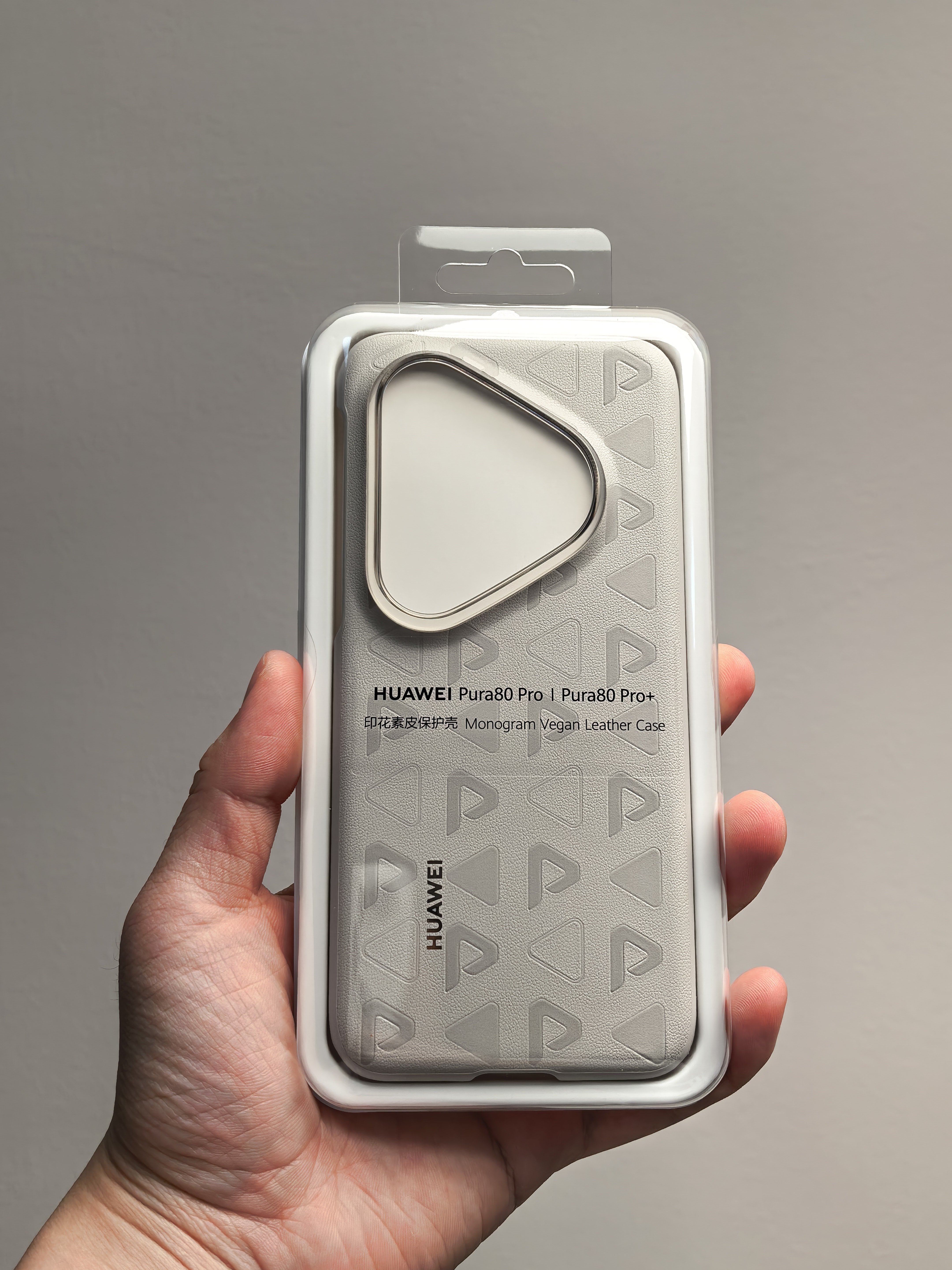 你别说，华为这原装配件做得是真有质感 