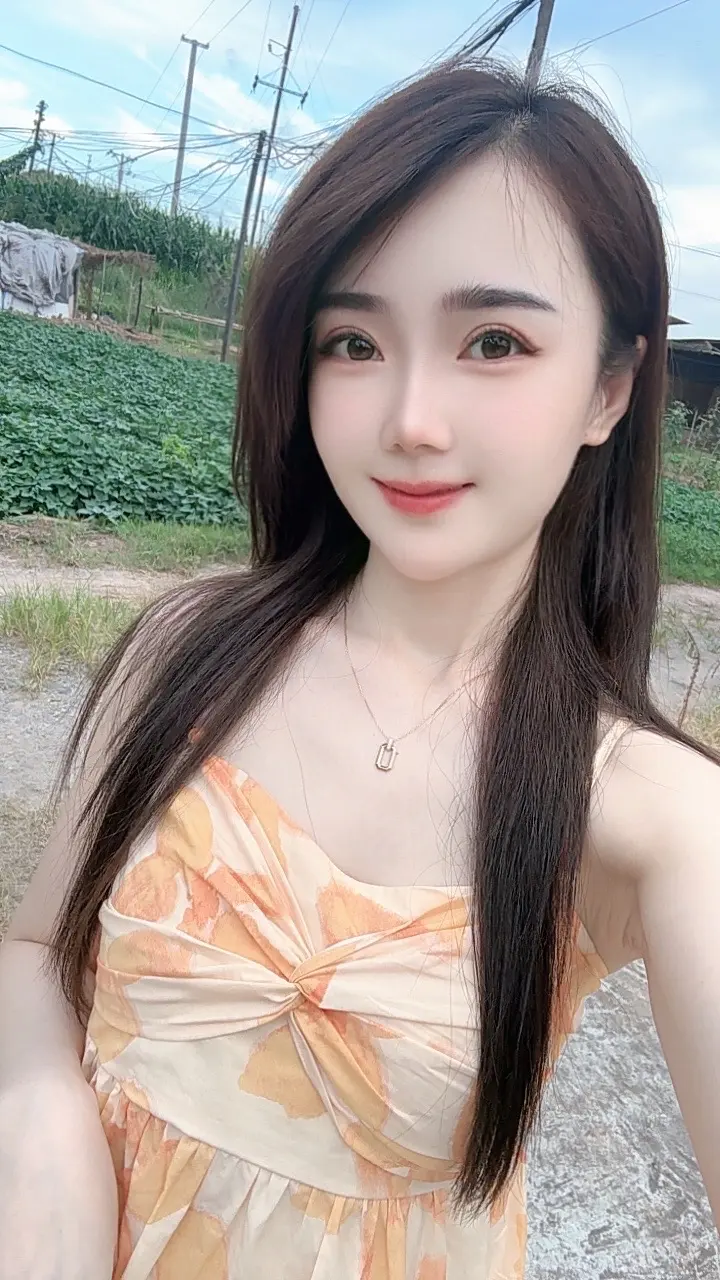 “接下来就是 立秋 七夕         我希望 你在身边 在你身边。”