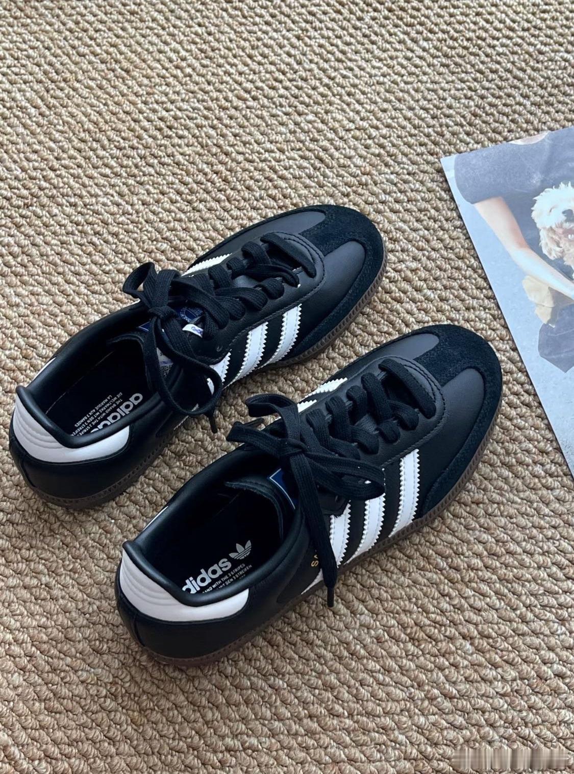 一周穿鞋不重样/ 出门记得照个相有个随手拍拍鞋的小习惯这双来自Netshoes的