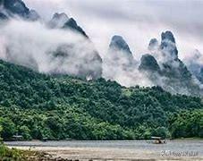 某知名科技公司宣布将推出新款智能手机，这款手机搭载了最新的芯片，号称拥有前所未有