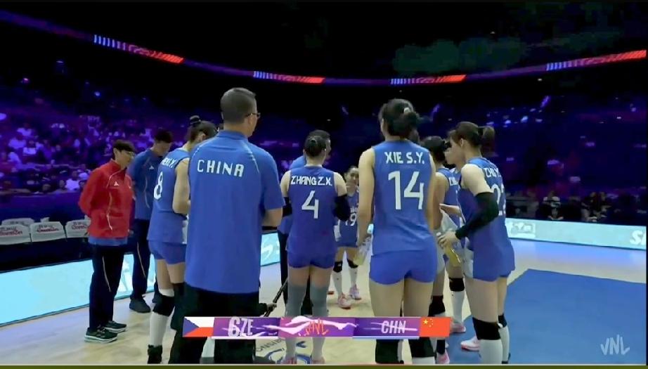中国女排 0-3 捷克女排
6月3日晚19:30，2026VNL首站南京站中国女