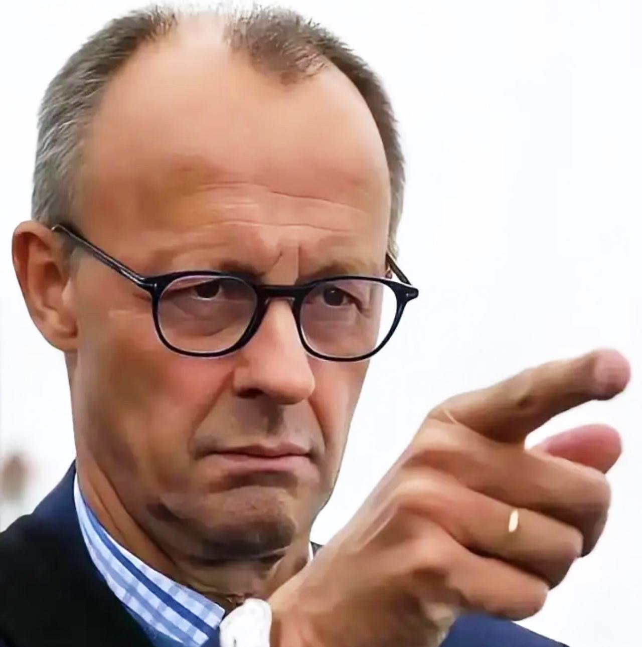 德国总理默茨新年宣布与美国“分道扬镳”
2025年12月31日，德国总理默茨在新