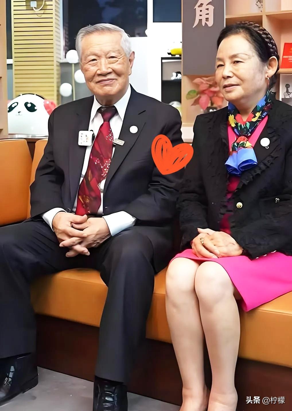 87岁的李昌钰去世，
他最牵挂的人，不是他的子女，也不是兄弟姐妹，而是与他相伴7