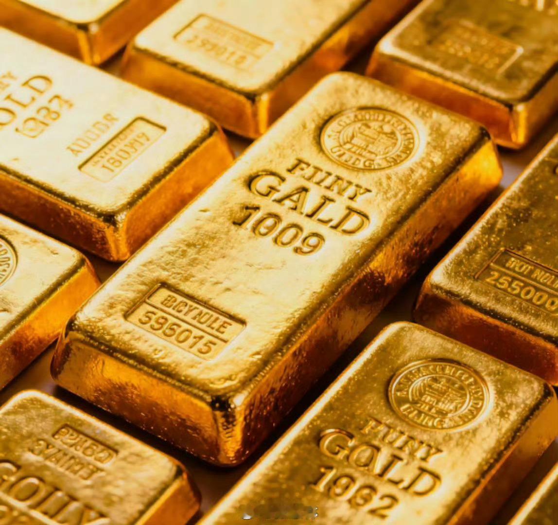 金饰克价突破1620元这波金价暴涨行情令所有人都没想到。太疯狂了… 