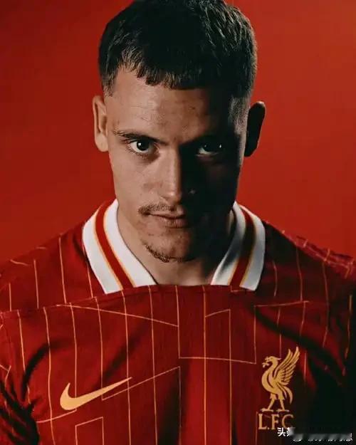 利物浦1：1桑德兰，利物浦扳平的进球是维尔茨创造的，本来以为就是他的进球，结果给