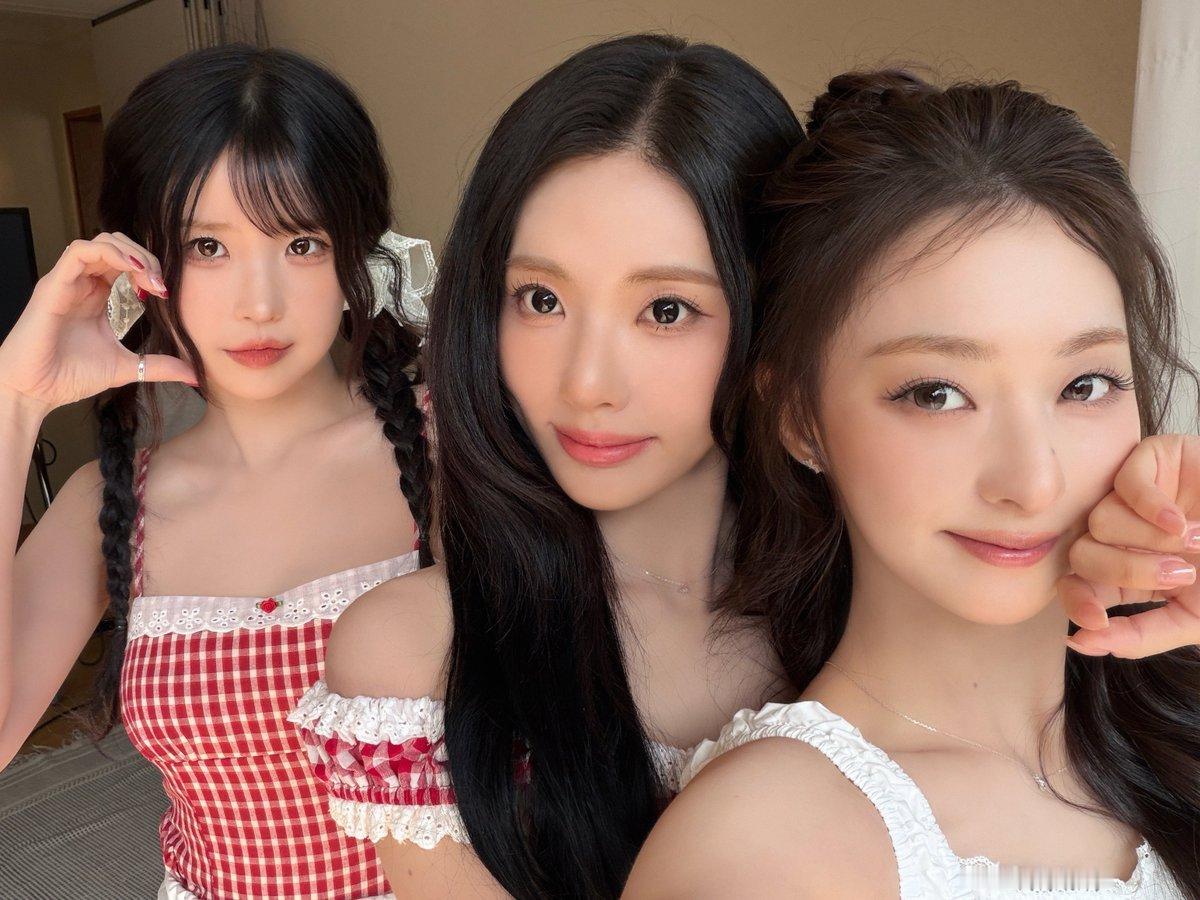 李娜炅 🐣蜜桃笑颜李娜炅 260527 官X更新 