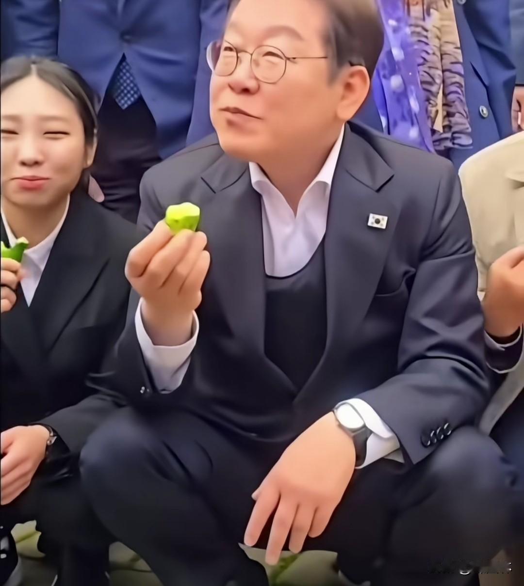 韩国路边集市
颇为亲民的李在明总统！