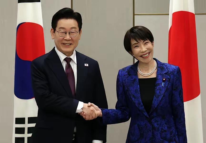 送走李在明后，高市早苗还没回味完这次日韩交流，她就被骂的“狗血淋头”。日本著名时