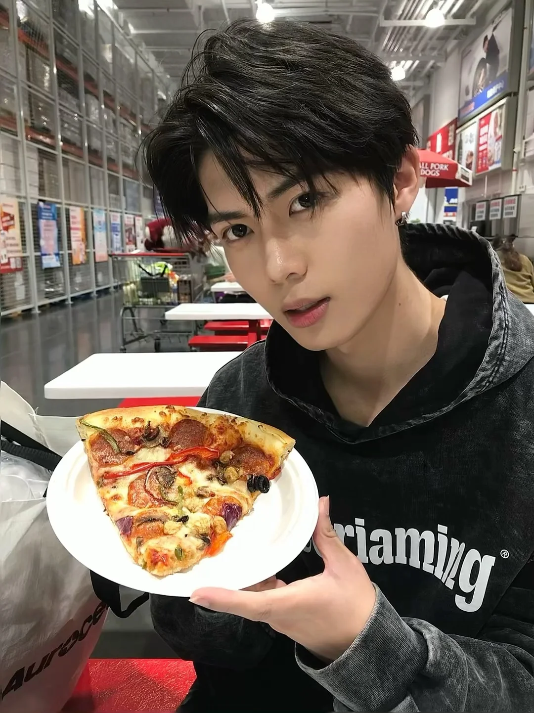 🍕🍕🍕大吃一口！