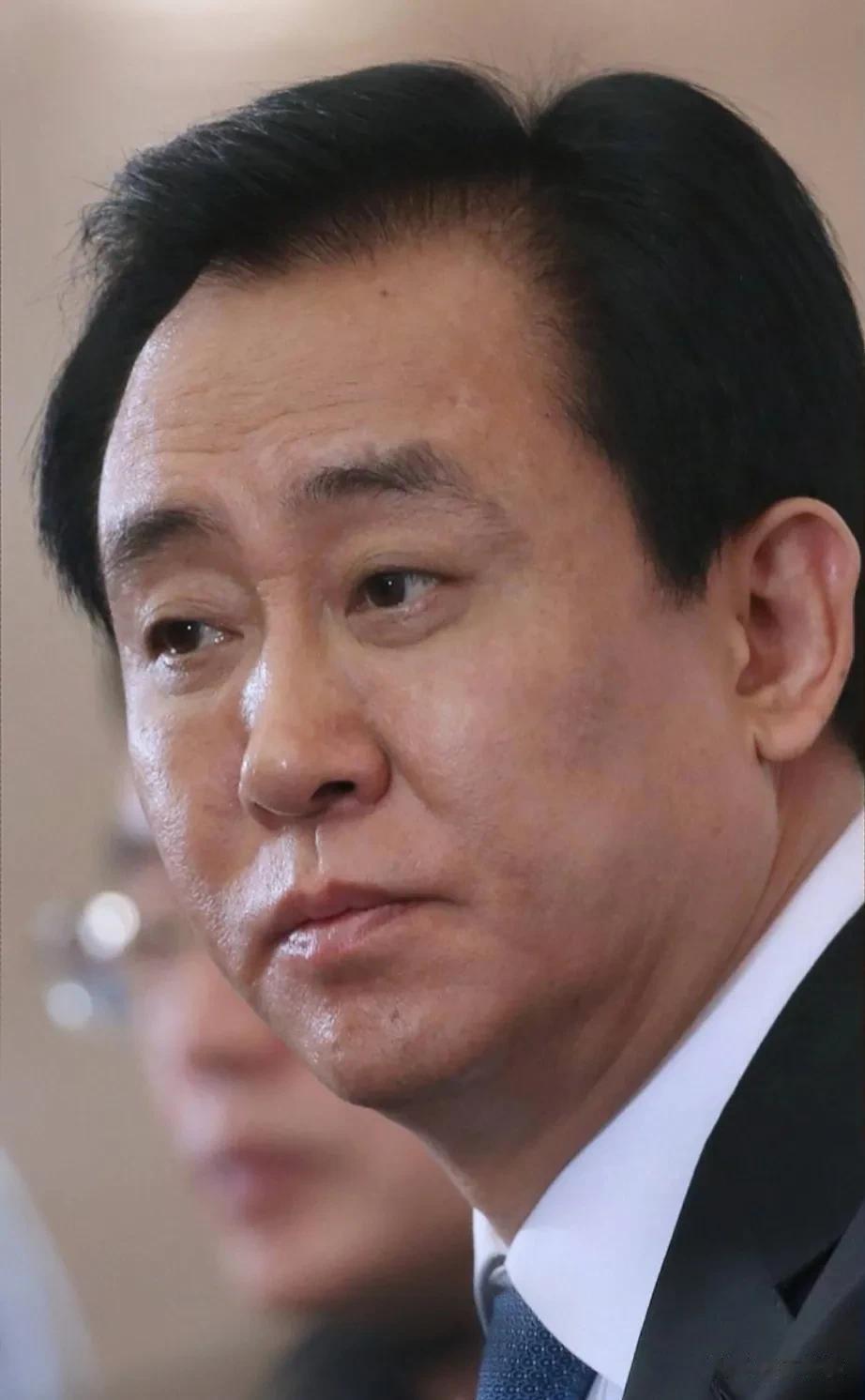 许老板万丈高楼一脚踏空，都这么久了，为什么不跑路？

许老板的负债，多半是向银行