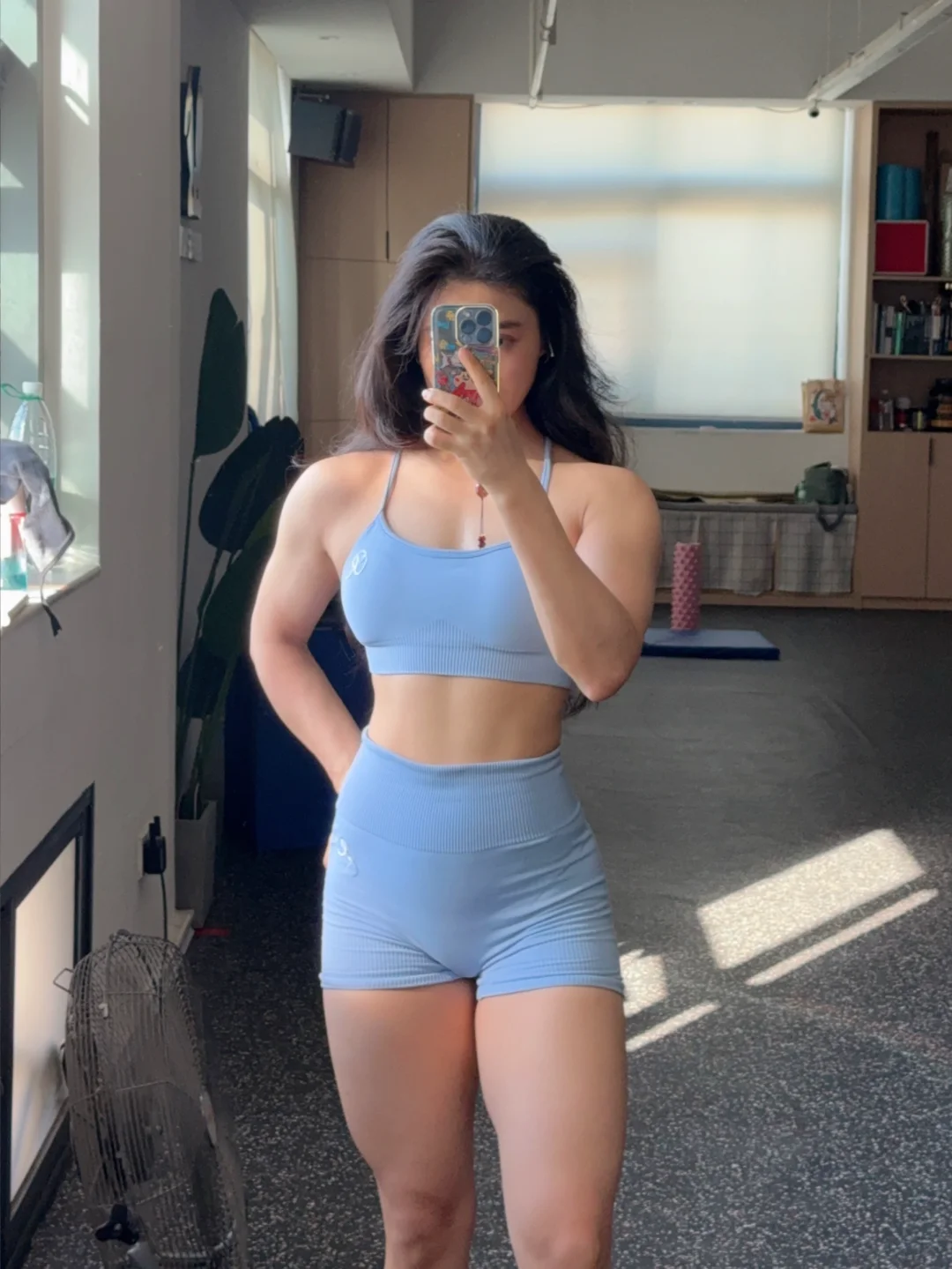 纯粹，明媚，向阳