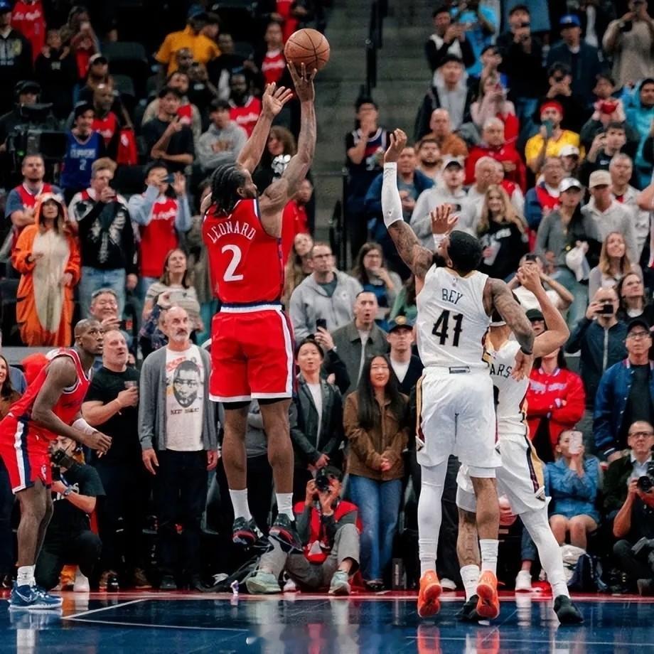 这是NBA历史防守最佳阵容吗？控卫：加里佩顿荣誉：1次抢断王 1次DPOY 9次