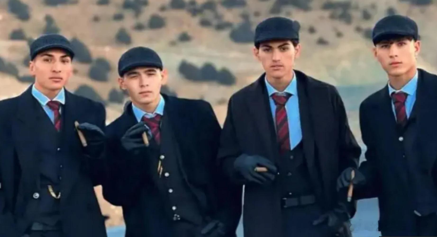 【穿“浴血黑帮”造型被指不符合伊斯兰教义 塔利班警告阿富汗年轻人】海外新鲜事 阿