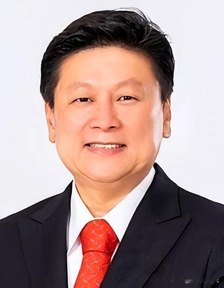 就拿立院院长韩国瑜近日在立院“炮轰”国民党立院党团总召傅崐萁后，两人的表现来看，