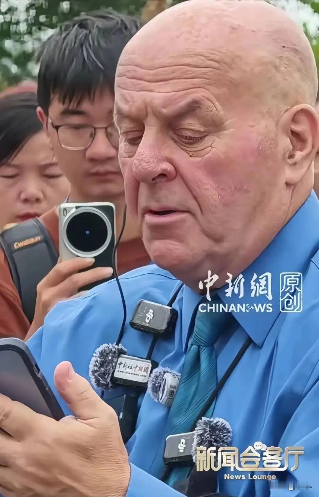 赛考斯这趟中国之行，收到的最珍贵礼物，不是牡丹刺绣，也不是鲜花和掌声，而是远在美