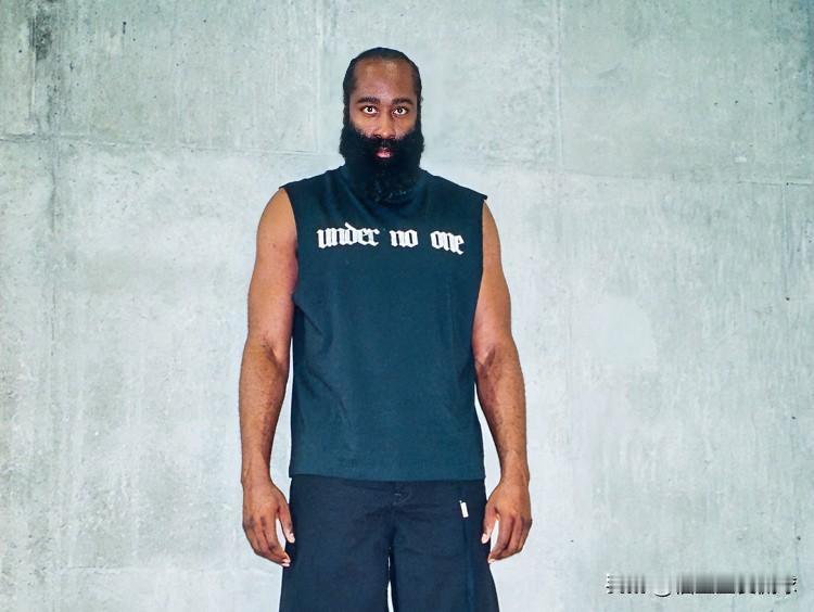 哈登这拒绝亏大了！不过小黑这拒绝湖人续约后，都快要淡出NBA联盟了吧？

盘点现