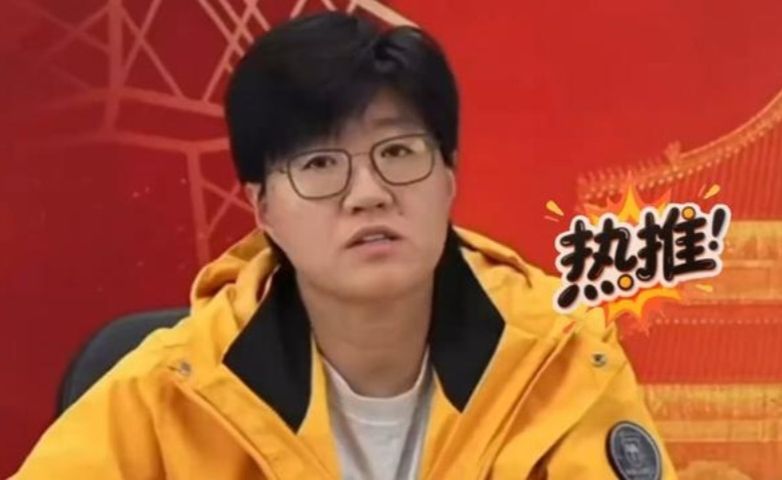 郭焱、刘丁硕快评，孙颖莎大满贯首秀3-1叶伊恬，一起听听怎么