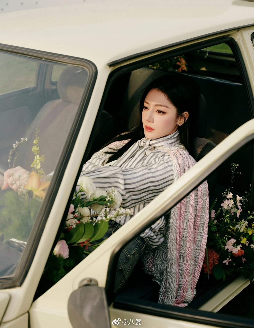 迪丽热巴化妆王亚飞发型丽杰不得不说热巴和王亚飞、丽杰的合作真的很稳！就算有过争议