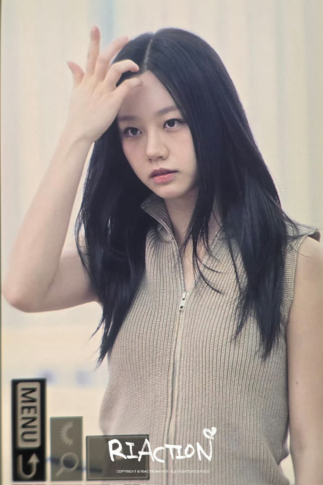 李惠利恋情风波后首现身机场 ​​​