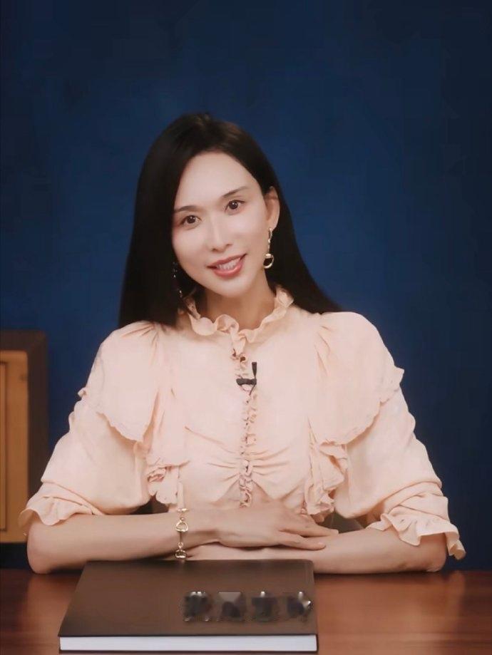 你说这是林志玲？ ​​​林志玲演技 林志玲演技争议 她怎么变成这个样子了？还是我