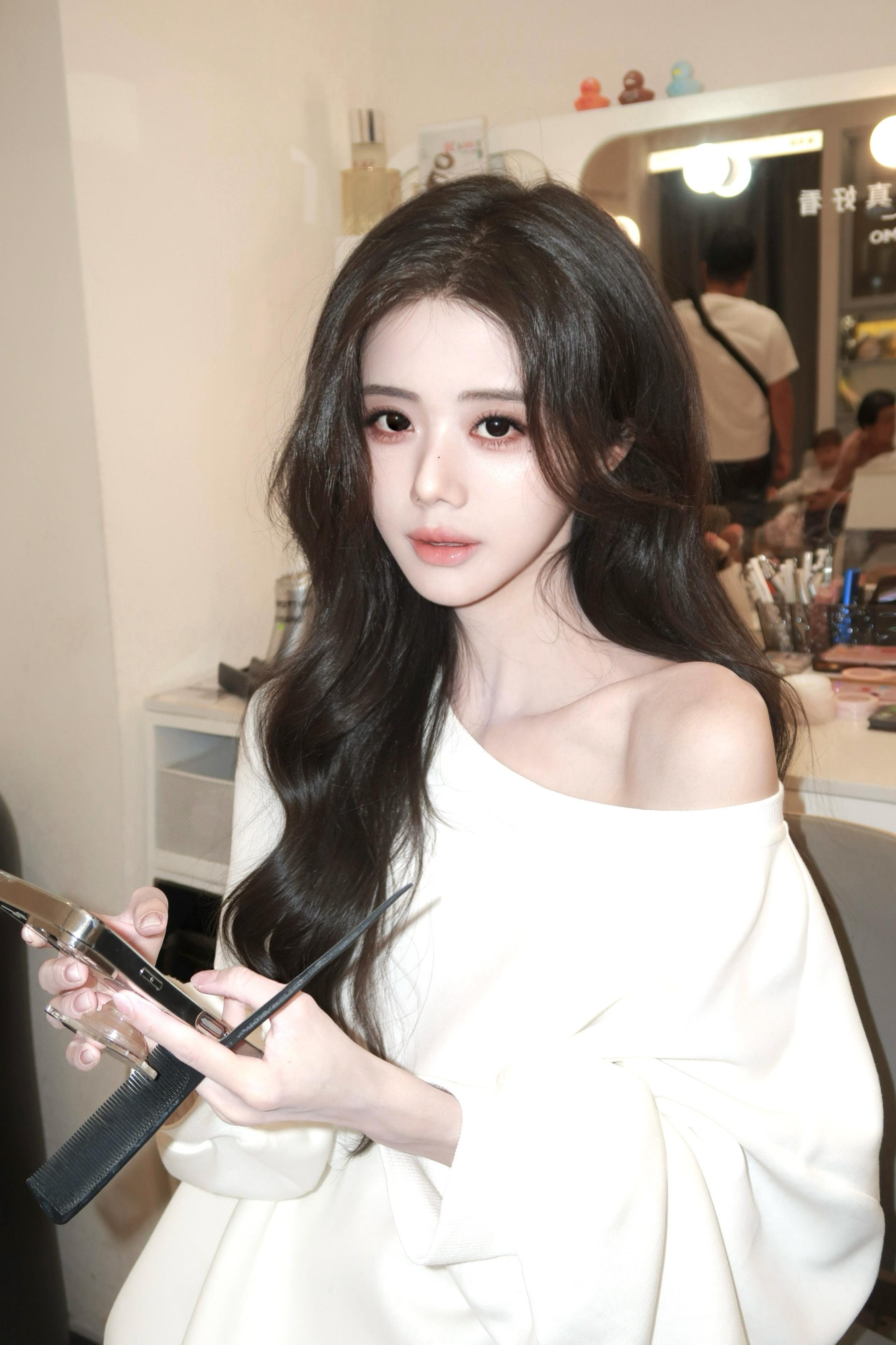 终于忘记你的时候 你出现在我的梦里