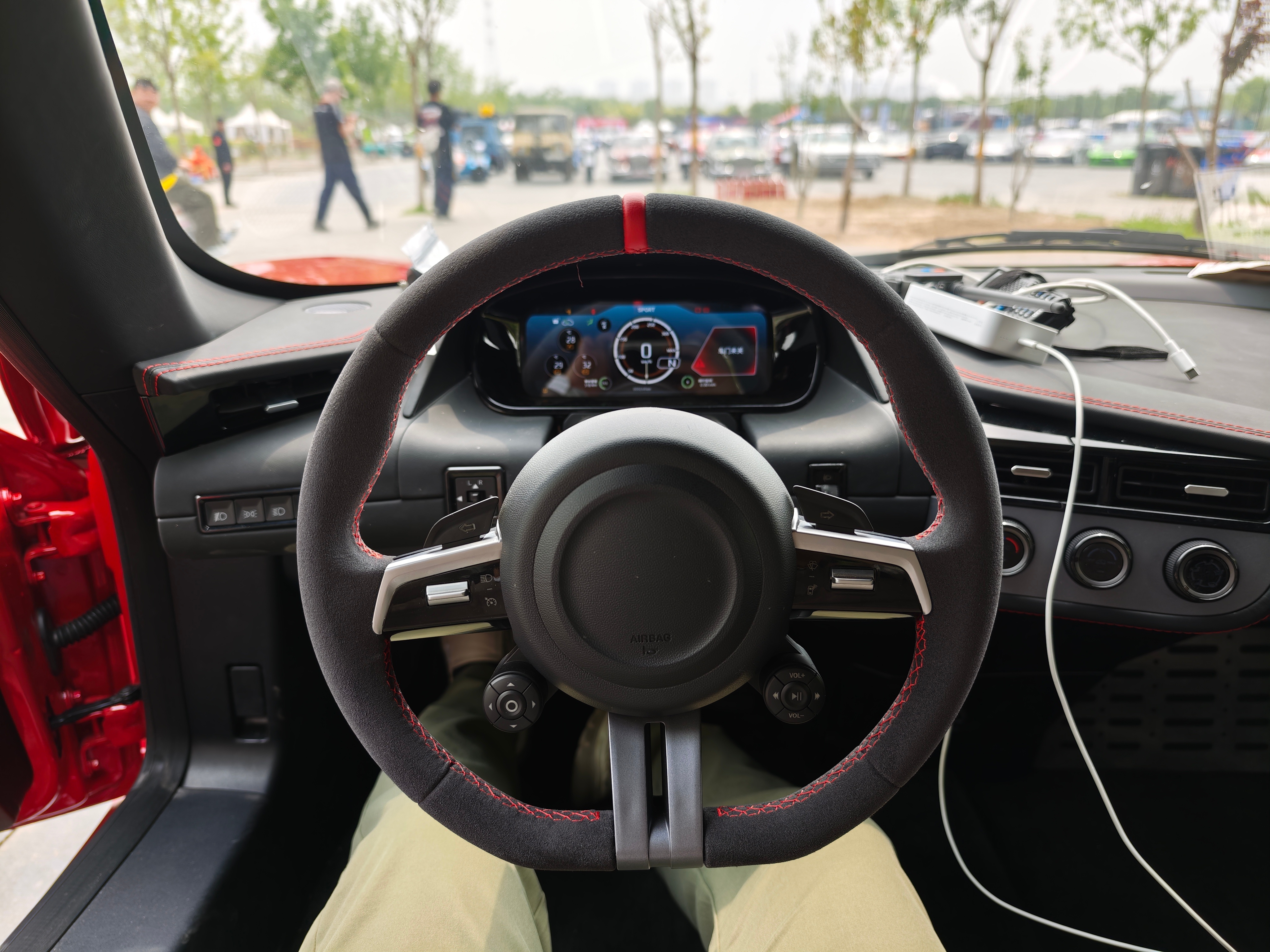 小跑车SC01，这是真不错，要是装个发动机，高低是新时代kit car。当然，不