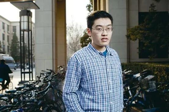 最近，小马智行CTO楼天城提出的“L4牌桌论”，让文远知行CFO李璇破防了，双方