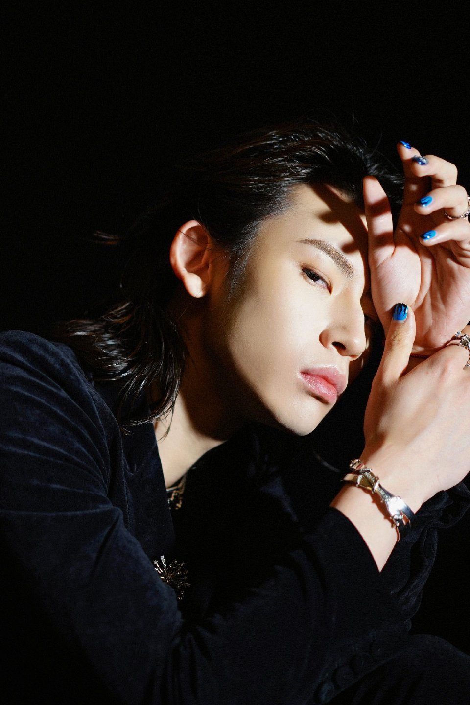 小鬼直播 小鬼直播有问必答，太宠粉了吧！新巡演规模升级，完全不一样的新体验。新歌