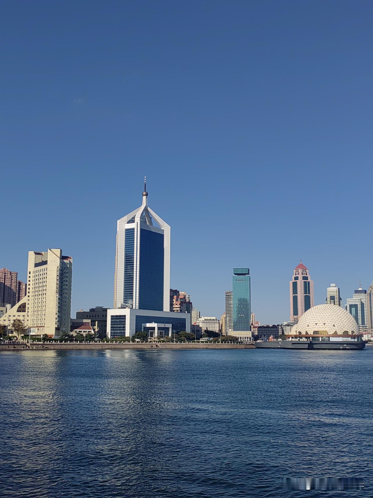 中国必将在2030年前，成为全球AI产业的"系统级领导者"——不仅是技术跟随者，