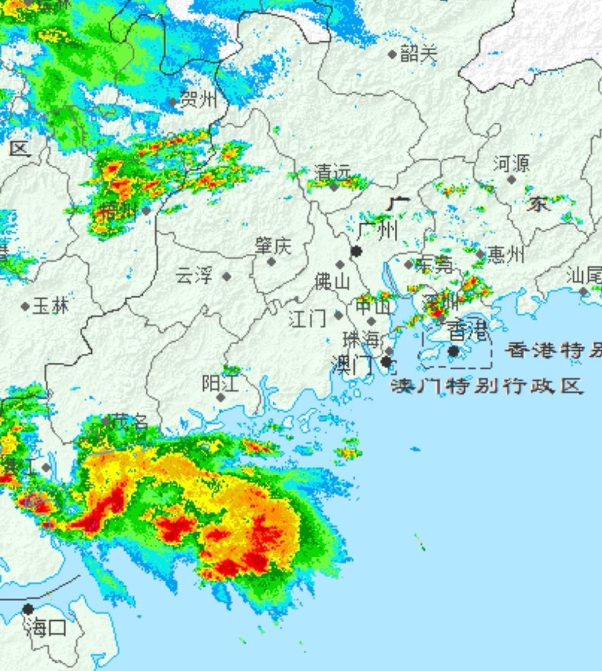 注意啦！粤西沿海已出现强降水，降水带正横扫该地，且落区比预计偏南。未来6小时，降