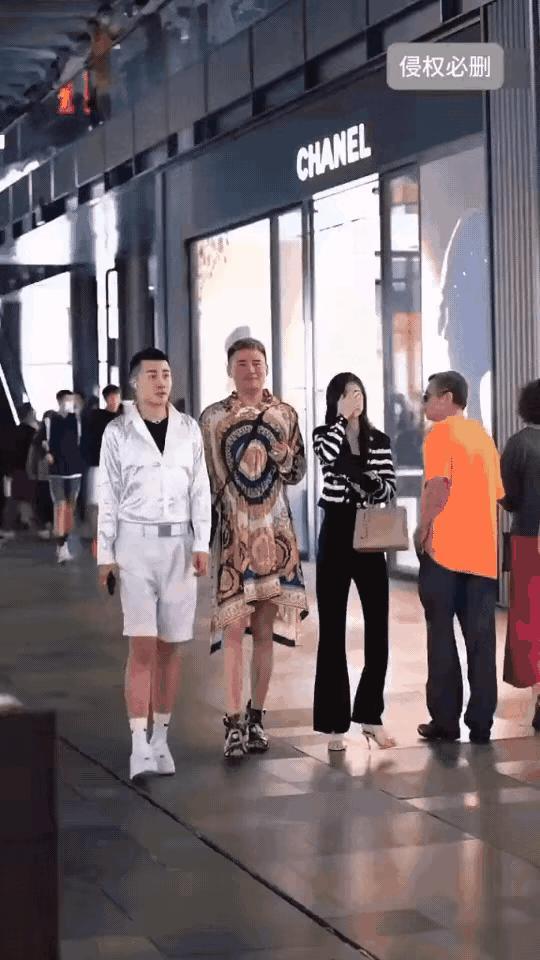 社会还是包容了，不然他们哪敢招摇过市。