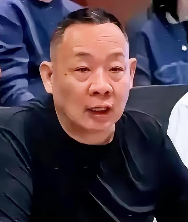 胖东来关掉一家年赚上亿的店，很多人第一反应是：亏不亏？
但于东来的答案，可能和大