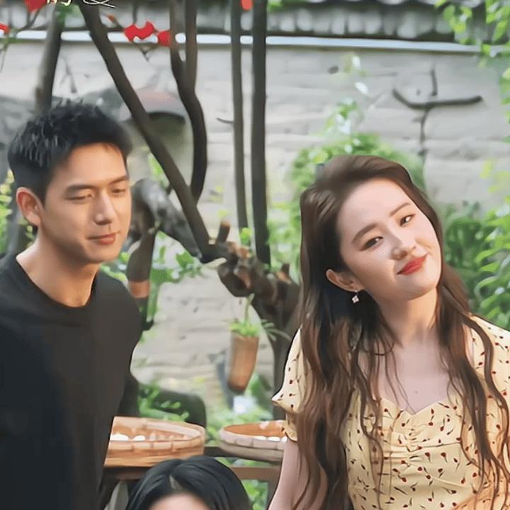 蚬子真的挺有意思 哈哈 在我心中内鱼男明星比较有意思的有蚬子和龚俊 