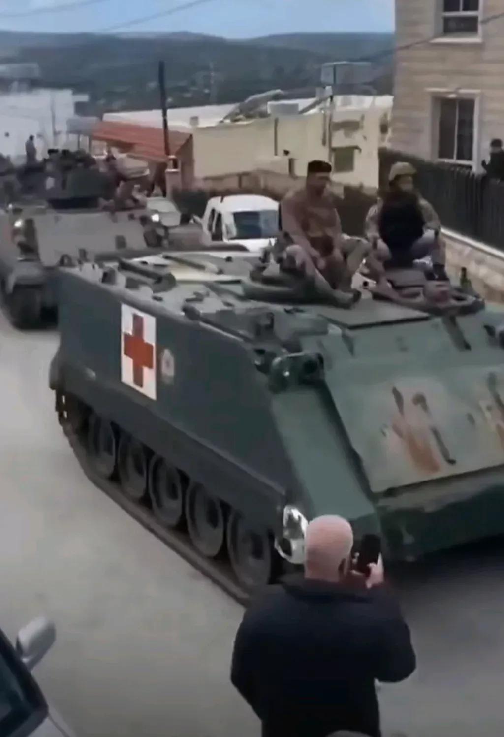 黎巴嫩安全部队撤离南部定居点，战火下平民再无庇护
 
半岛电视台报道，当地时间3