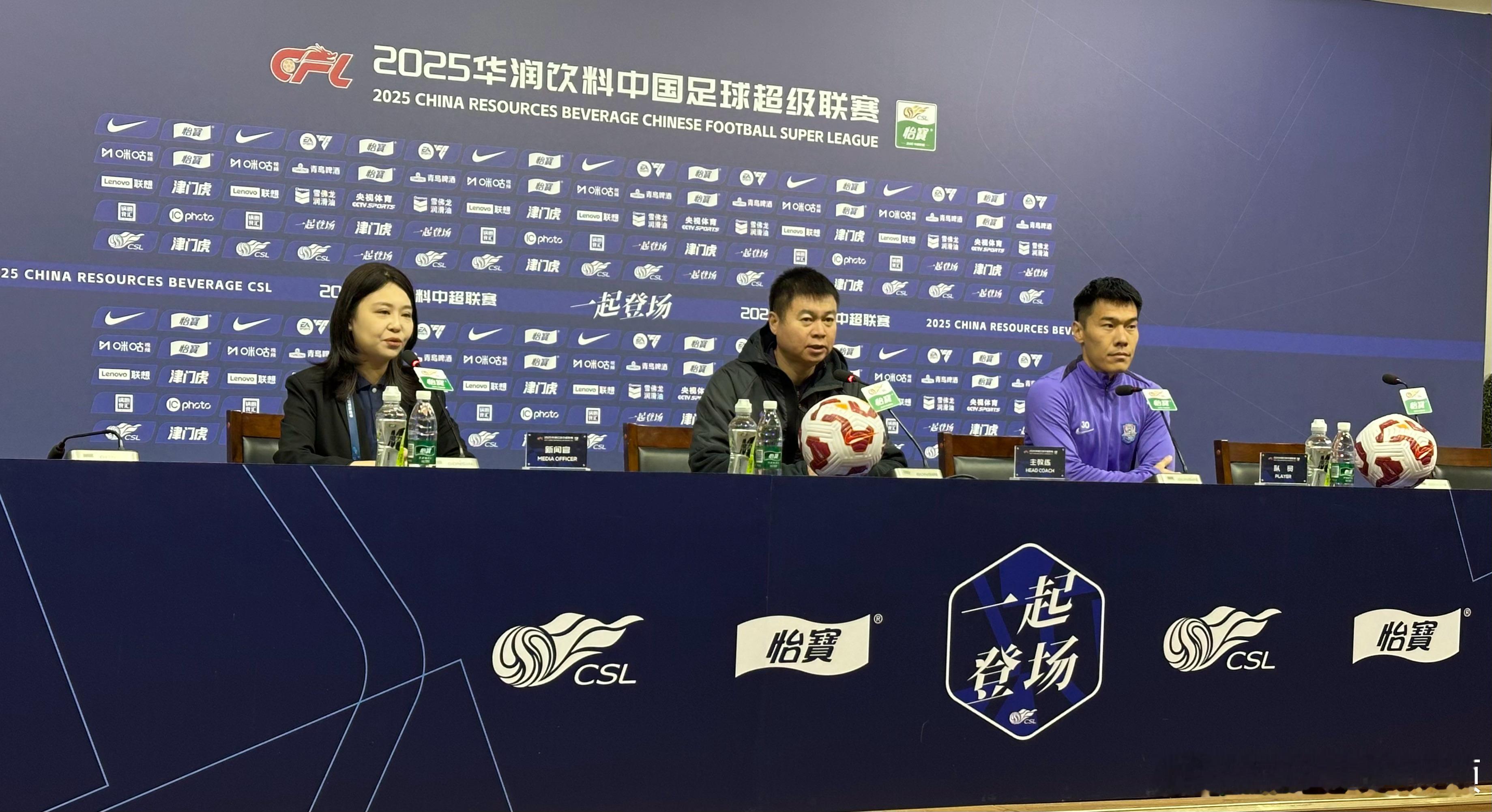 赛前新闻发布会上，津门虎主教练于根伟说，阿代米、巴顿、石炎登场可能性都不大，石炎