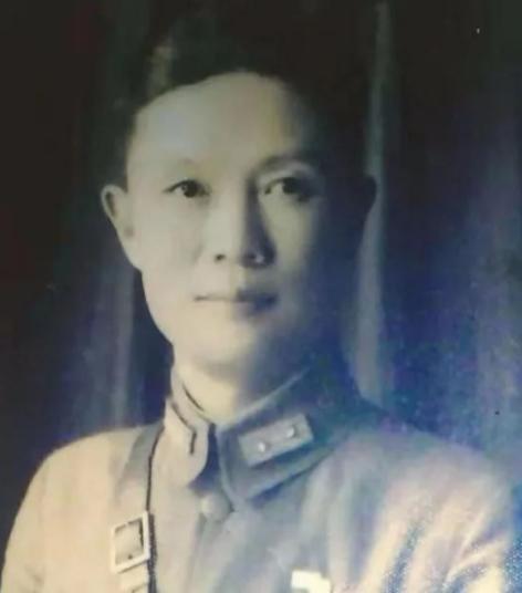 1952年时，原国军中将柏辉章被判处了枪决之刑，柏辉章至死都想不明白自己抗日有功