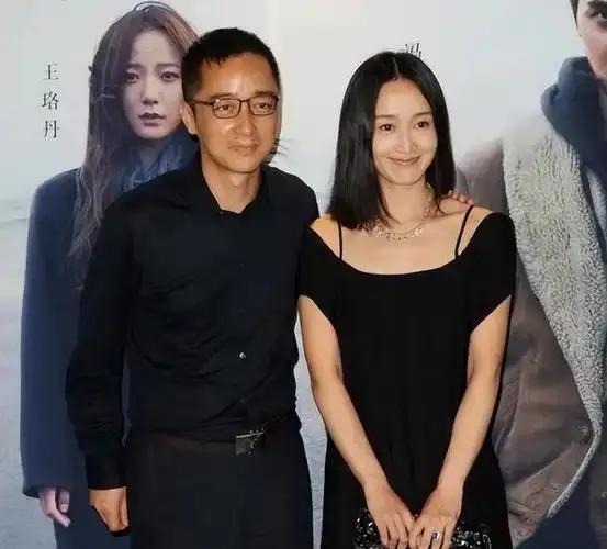 当年，赵子琪爱上有妇之夫的杨柳，杨柳果断为她离婚，可是没过多久杨柳却移情别恋，多