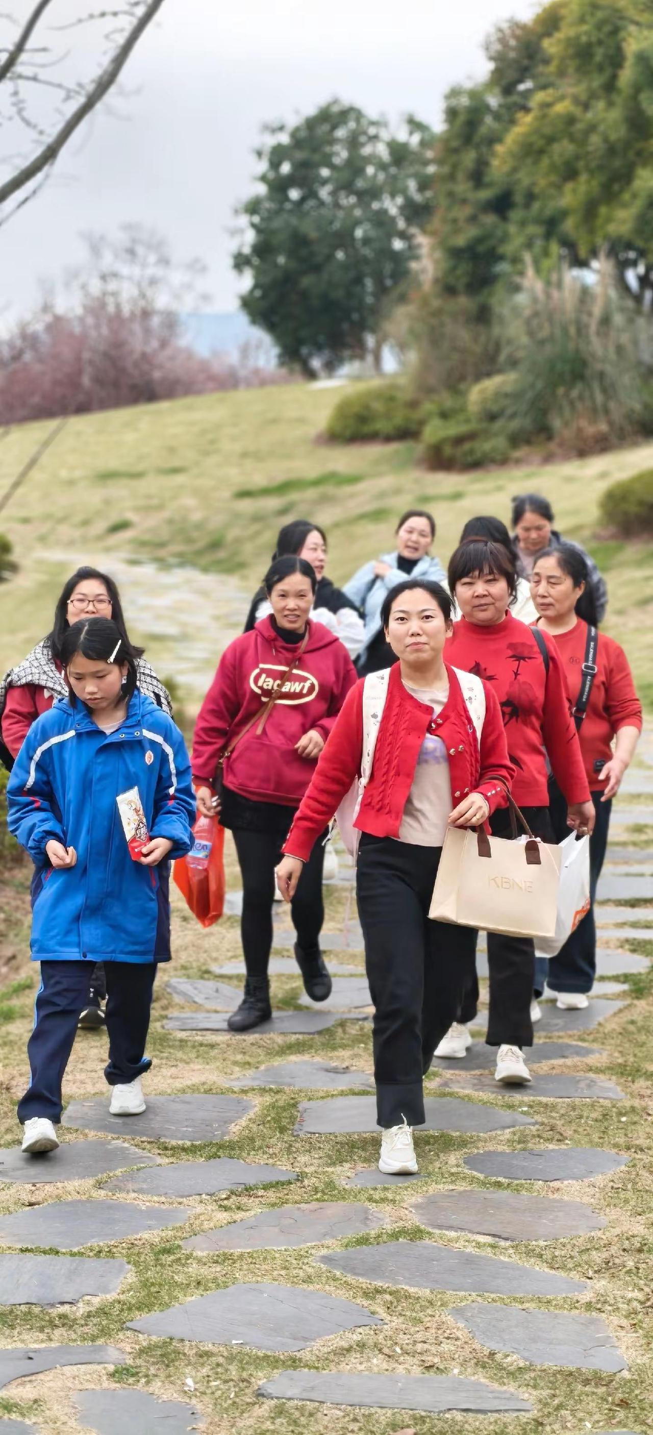 26年踏春，谁说有些只能小孩玩，我们也可以哒！@！！