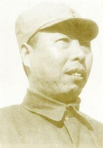他是黄埔四期出身，参加广州起义，鄂豫皖、川陕苏区元老，建国后曾任驻朝鲜首任军事大
