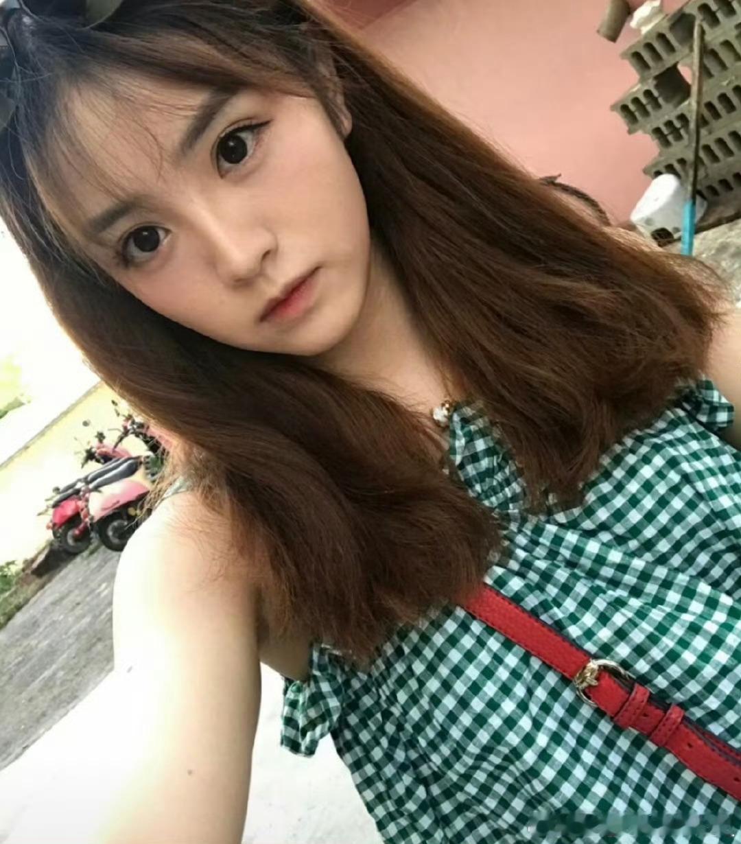 田曦薇[超话] 早期的田曦薇 一样是甜甜的[色][色]这张颜 纯天然无疑了！！ 