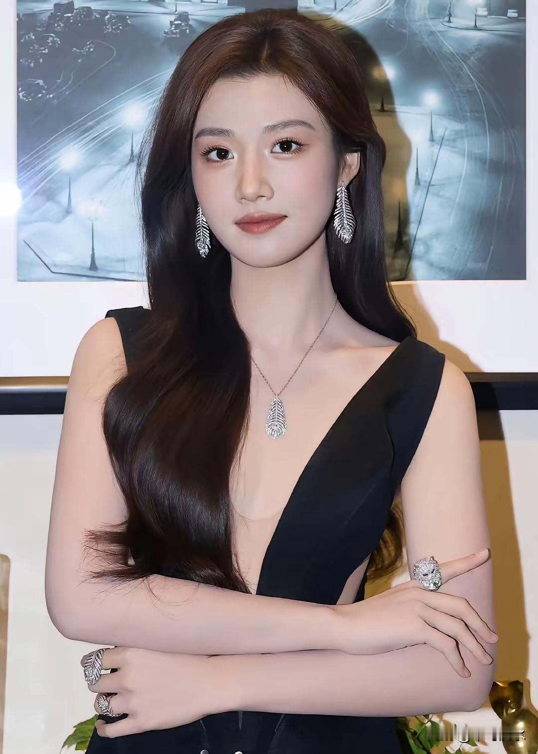 纽扣第一颗就扣错了，可你扣到最后一颗才能发现；感情一开始是错的，但最后才不得不承