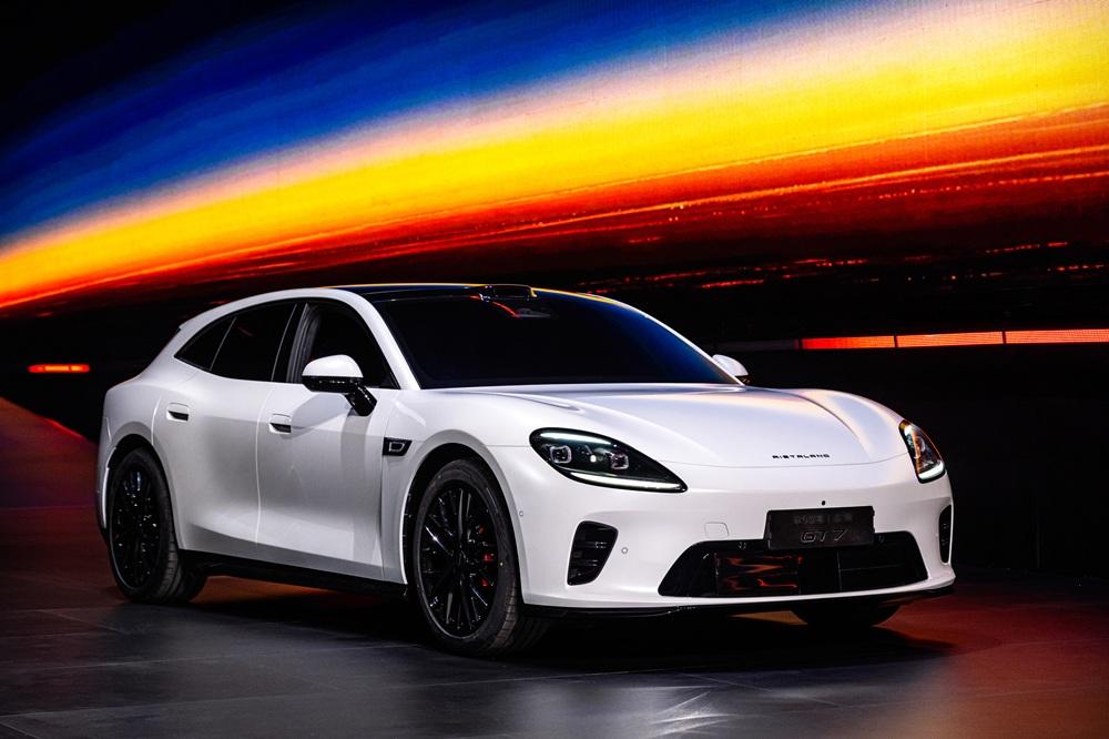 广州南沙新添“法拉境”，双大厂联手要重新定义猎装车
启境GT7的实车终于露了真容