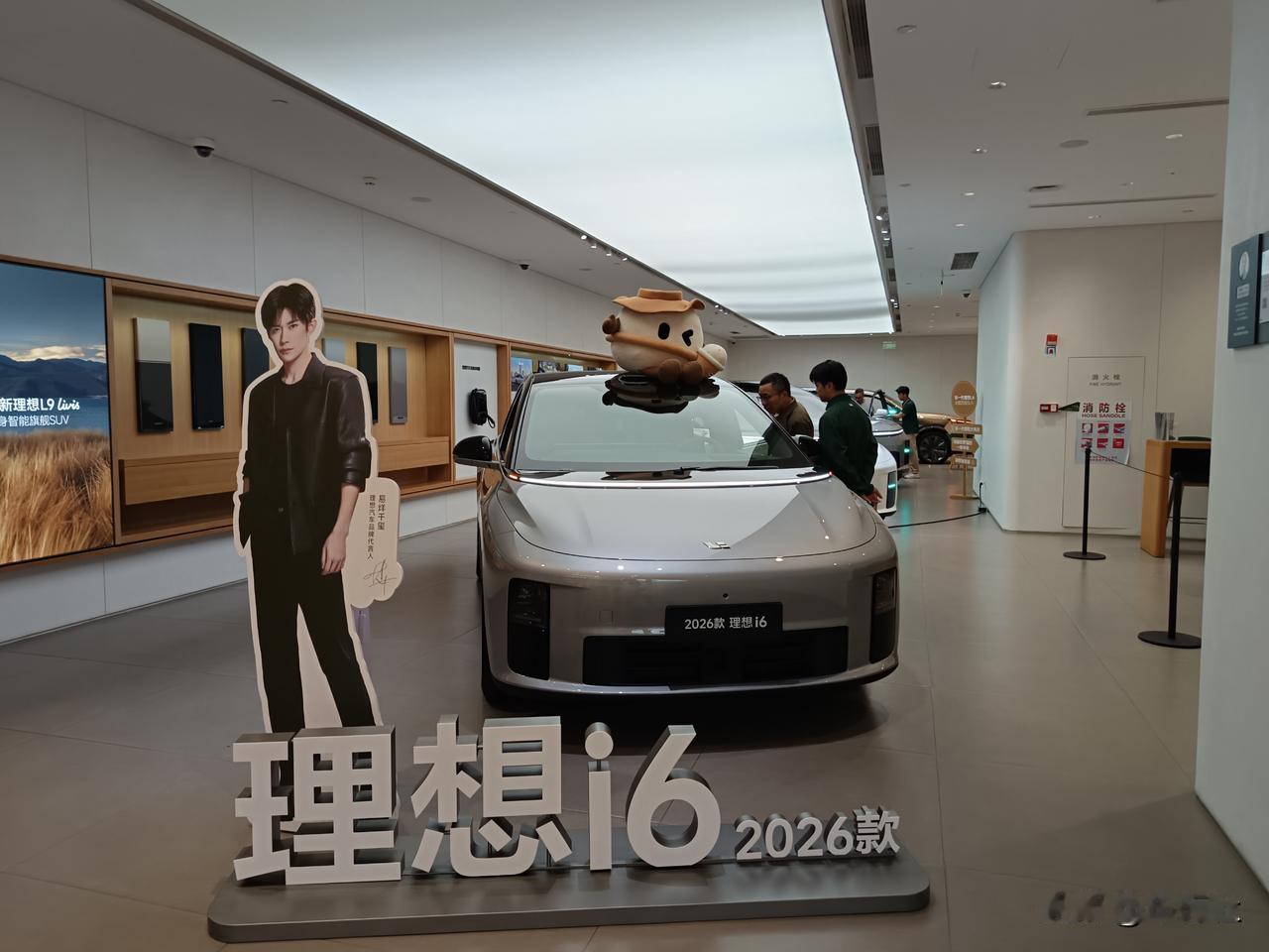 为什么车企的APP那么差劲，经常被干爆
就不能买些好点的服务器吗？
抖音、头条几